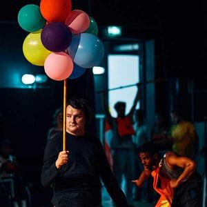 Spectacle-Châtelet---Parade-turbulente-crédit-Thomas-Amouroux